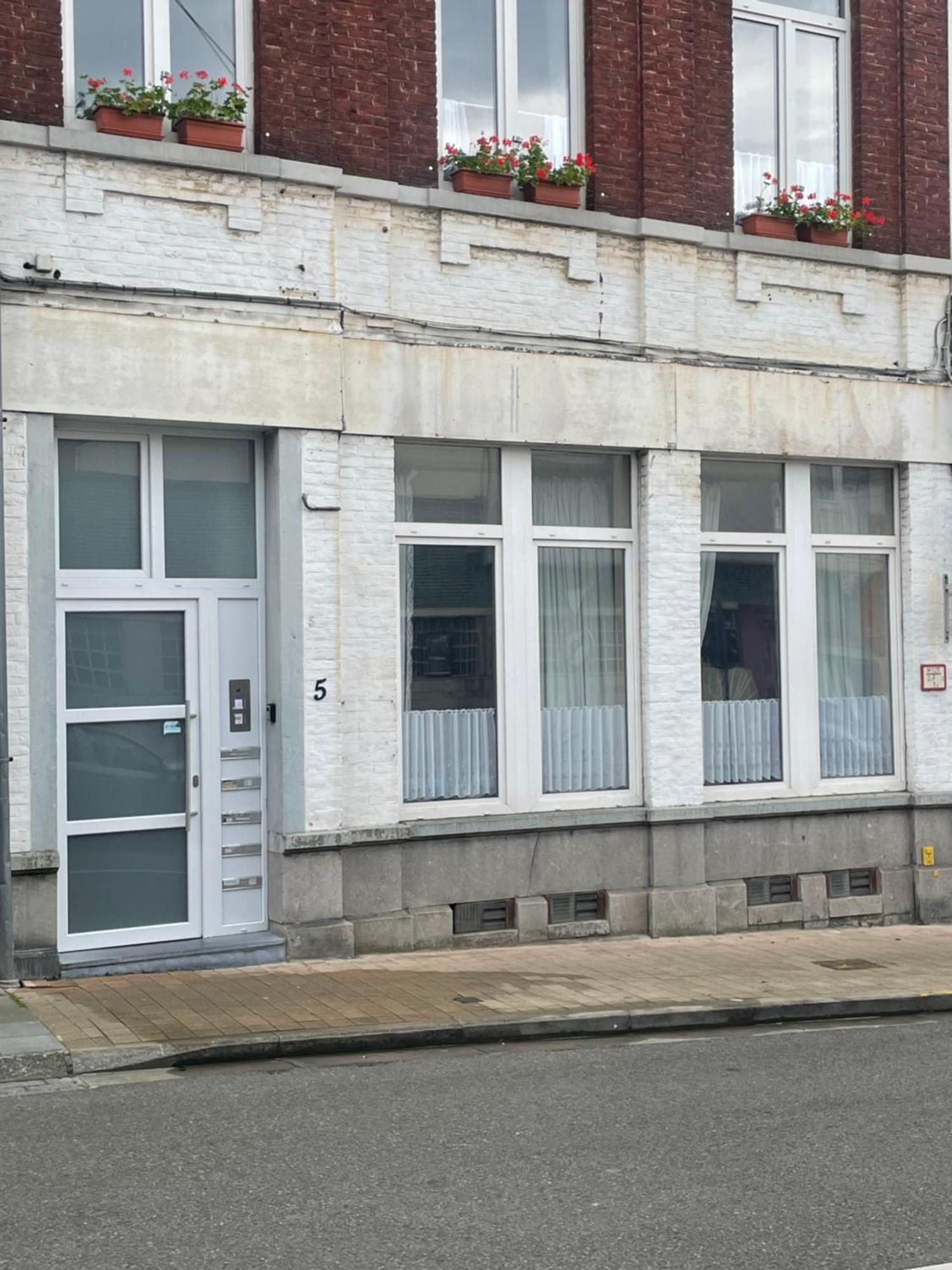 Studio Didine Charleroi Exterior foto